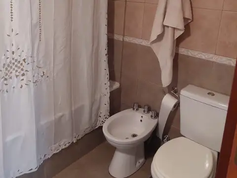 Departamento en Alquiler con 1 cocheras