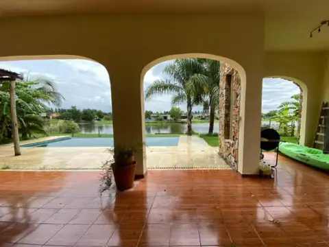 Casa a la venta en El Cazal Escobar 