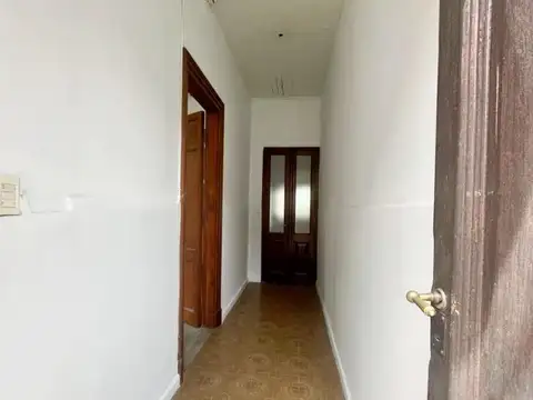 Casa céntrica para uso comercial, consultorios, oficinas.