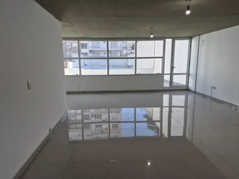 Oficina Monoambiente con 2 baños