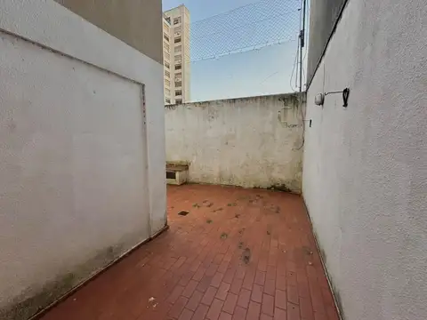 3 De Febrero 100