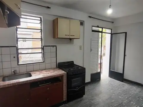 Jujuy 3193 , Piso 2
