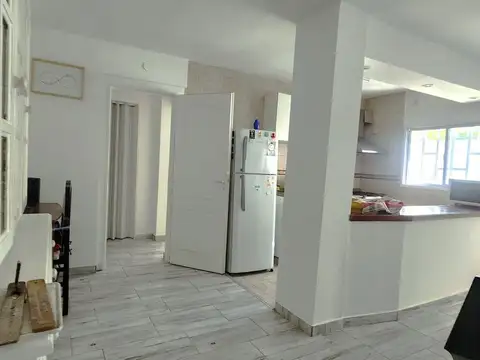 Laferrere, Gregorio de 7300