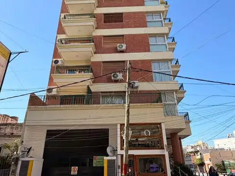 Tucuman 100, Piso 1