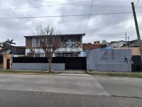 VENTA - CASA 3 AMB - EN DOS PLANTAS C/COCHERA- P/ VIVIENDA O RENTA - GENERAL PACHECO - TIGRE