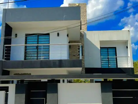 Casa en Venta al Este