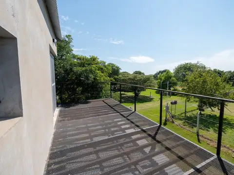 QUINTA CON PILETA Y GRAN TERRENO | ARROYO LEYES 