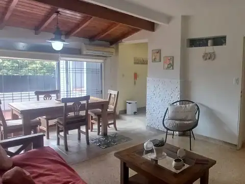 Depto Tipo Casa en Venta de 4 ambientes
