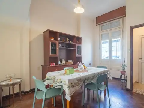Casa planta baja en PH en centro de Santa Fe