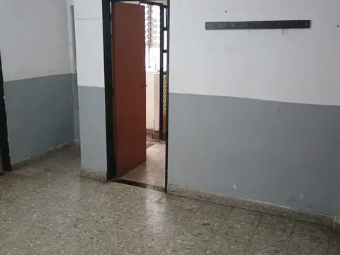 Pje Romero 400, Piso 1