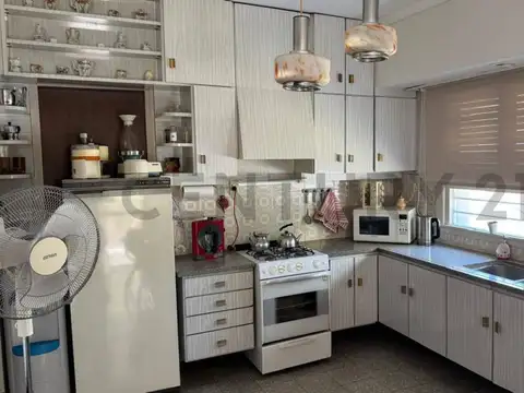 Casa en Venta en Los Hornos, USD 150.000