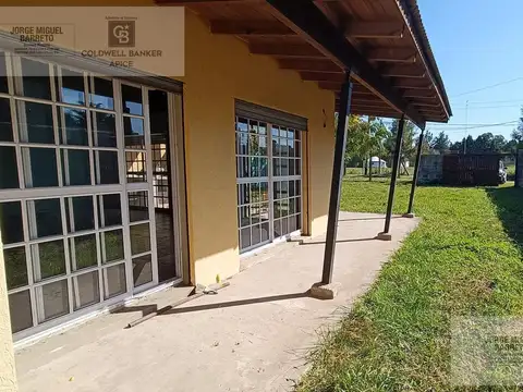 Casa 3 ambientes con 1 baño
