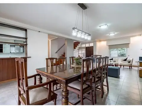 CASA EN FUNES 4 HABITACIONES/piscina