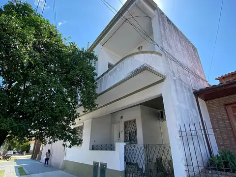 IMPERDIBLE LOTE CON 3 VIVIENDAS - 10 X 29 – IDEAL INVERSION O DESARROLLO