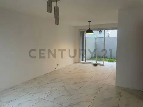Casa en Alquiler de 2 dormitorios