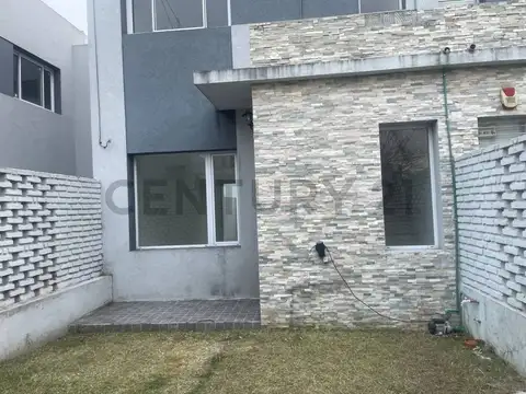 Dúplex en alquiler en Ringuelet