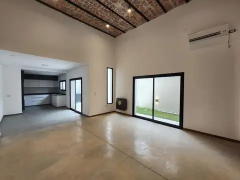 Casa en Venta en Republica De La Sexta, USD 185.000