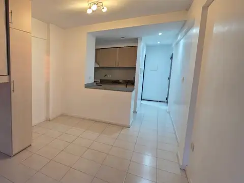 Departamento en Alquiler en Caseros, $ 380.000