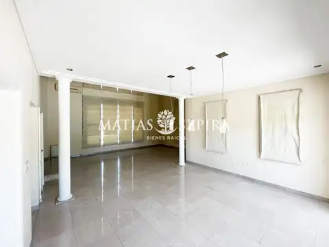 Casa en Venta en Countries y Barrios Cerrados en Moreno, USD 450.000