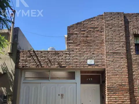 Venta CASA 3 Dormitorios Calle 6 e/ 524 y 525 Tolosa