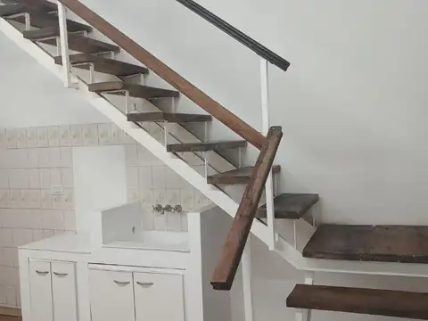 Depto Tipo Casa en Alquiler de 3 dormitorios