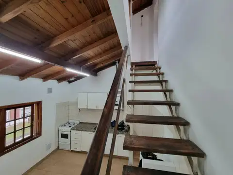 Depto Tipo Casa 4 ambientes con 1 baño