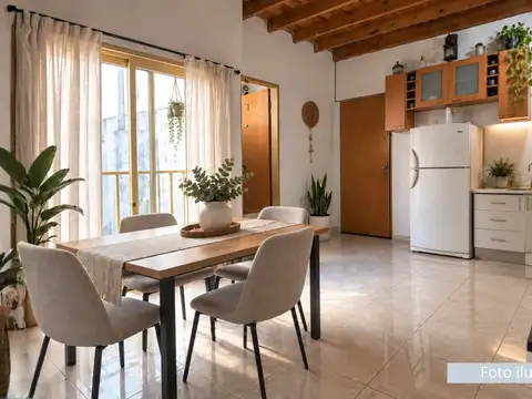 Venta PH 2 Amb. Tipo Dúplex con Bajas Expensas en Monte Castro
