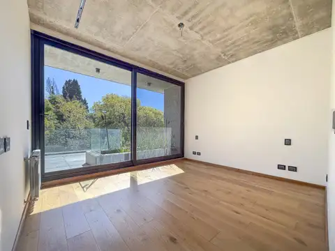 Fisherton Park-  Venta Departamento de 2 dormitorios con terraza de uso exclusivo