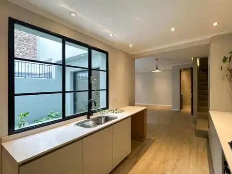 Casa en Venta, Mendoza 3000, Rosario, 3 dormitorios c/patio