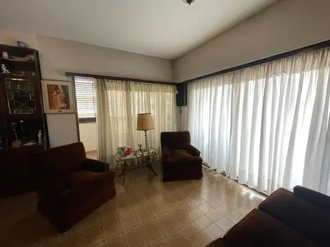 Departamento en Venta con 2 cocheras