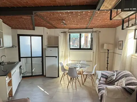 SE VENDE CASA DE UN DORMITORIO PUNTA CARRETAS