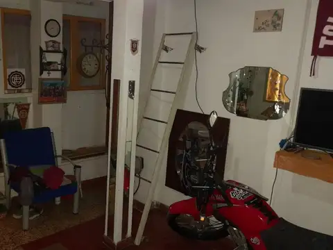 Depto Tipo Casa 4 ambientes con 1 baño