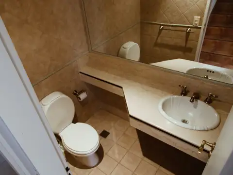 VENTA CASA 6 AMBIENTES EN FINCAS DEL LAGO ESCOBAR