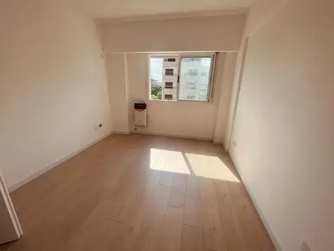 DEPARTAMENTO DOS AMBIENTES EN PARQUE CHAS