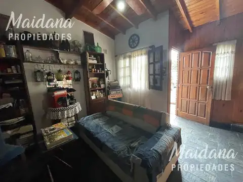 Casa en Venta con 2 cocheras