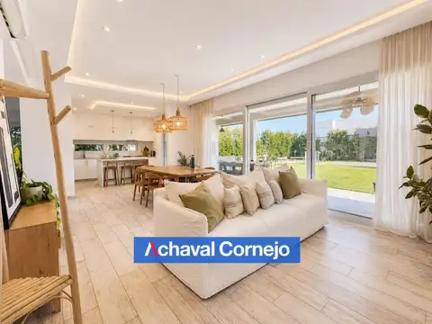 Casa 5 ambientes con 3 baños
