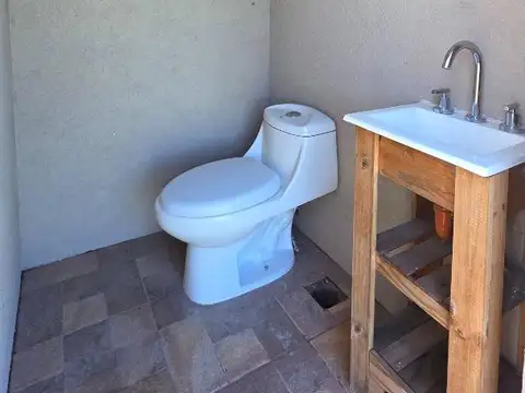 Casa 4 ambientes con 3 baños