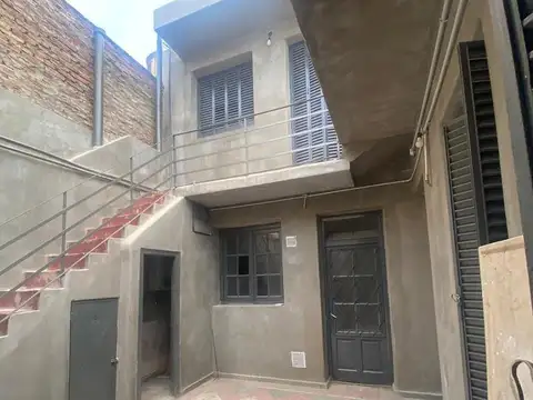 Depto Tipo Casa 5 ambientes con 1 baño