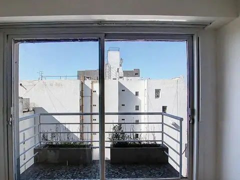 Rivadavia Av. al 1600