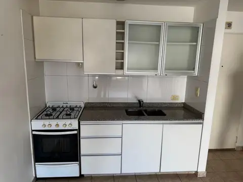 DEPTO. 2 AMBIENTES  CON COCHERA opcional -SAN MARTIN CENTRO-