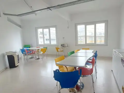 Oficina en Alquiler 86 años