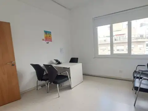 Avenida Presidente Julio A. Roca 700