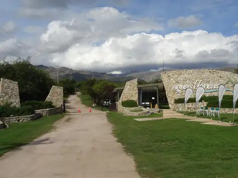 Terreno en Venta en Villa Larca, USD 22.000