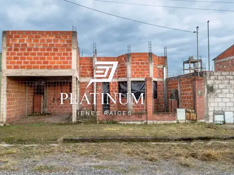 Vende Casa a Terminar en B° Portal de Lesser