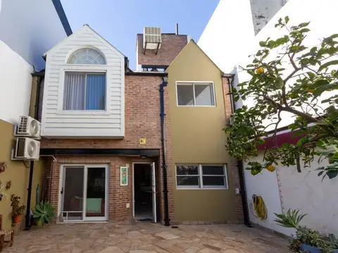 Casa 5 ambientes con 2 baños