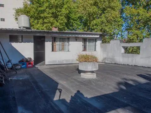 Casa 6 ambientes con 4 baños