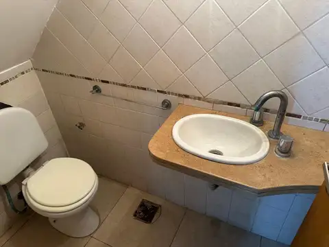 Depto Tipo Casa en Venta con 1 cocheras