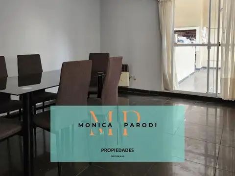 Casa 6 ambientes con 5 baños