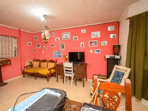 Casa 4 ambientes con 1 baño