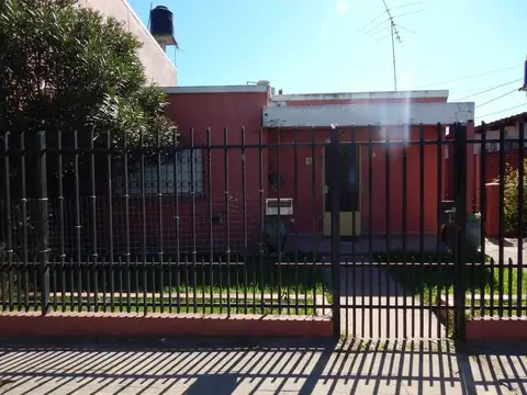 ALQUILER CASA CENTRICA 2 AMB PTE DERQUI PILAR
